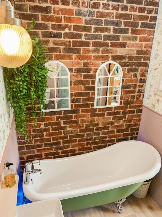 The Townhouse 101 Bed and Breakfast Sandown Exteriör bild